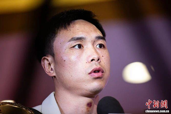业拳台奋战