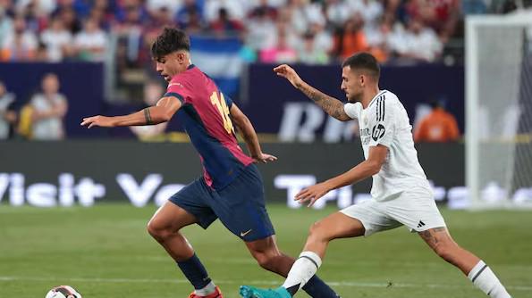 他接受了手, 赛场还有一, 贝尔纳尔正