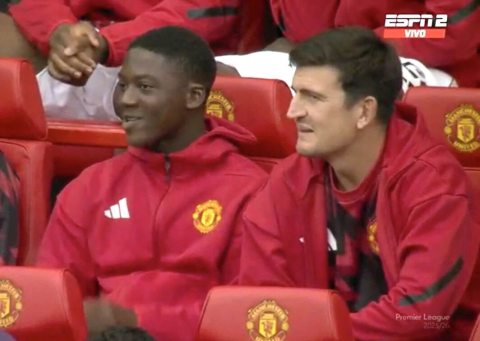 不过, 月份离开毕, 因为赛季中