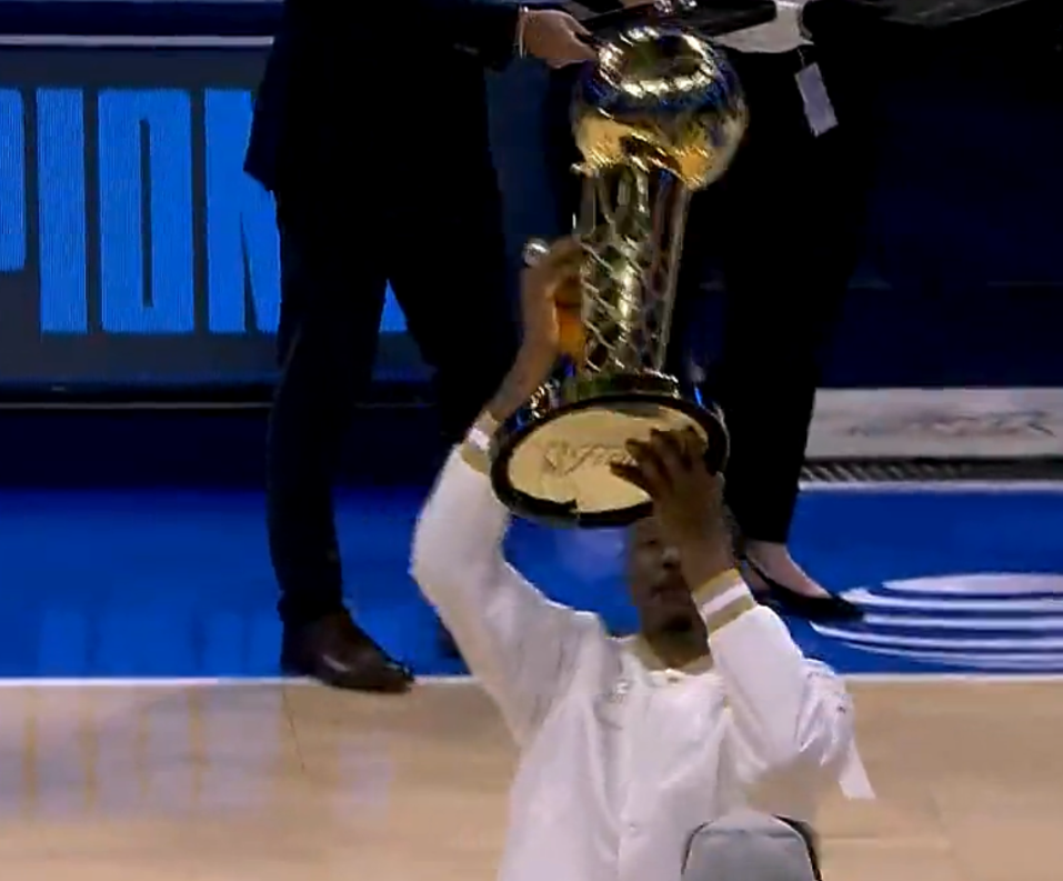 ue, gh, 雷霆颁奖仪